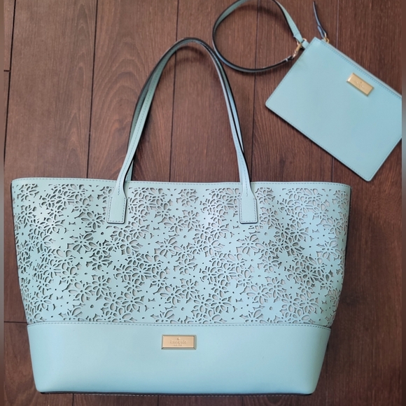 kate spade Handbags - Kate Spade Floral Tote And Pouch